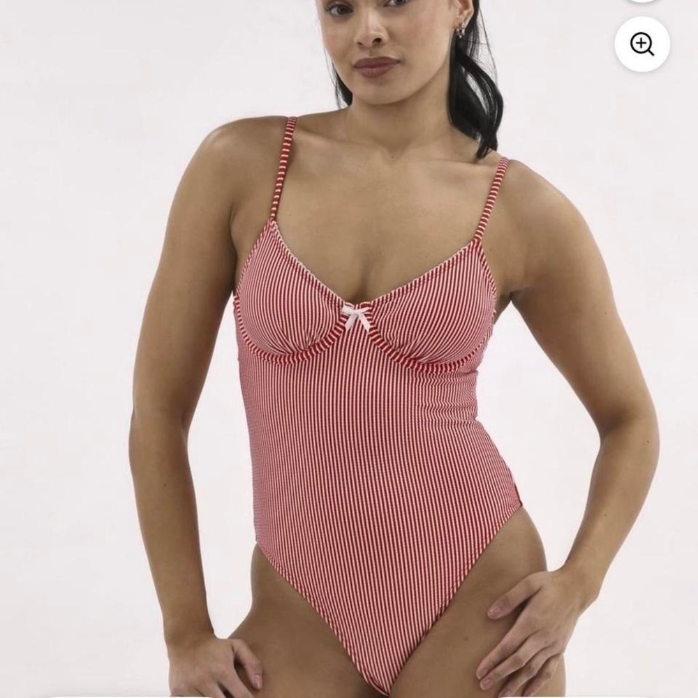 No Boundaries One Piece Swimsuit Women‎ M Red White Excellent Underwire Striped